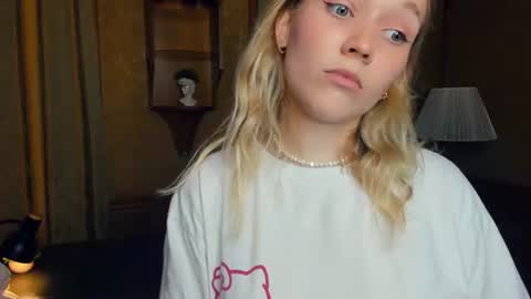 Anne online show from July 15, 7:51 pm