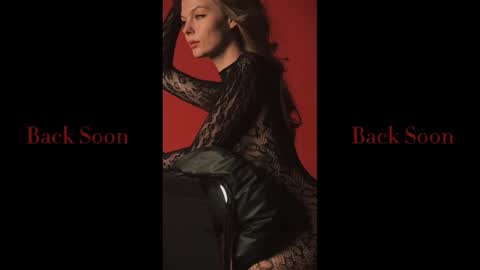 rosy_black_ online show from April 4, 6:51 pm