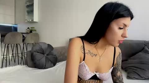 rosynixie online show from June 29, 5:14 am
