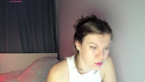 roter_rita online show from February 2, 8:30 pm