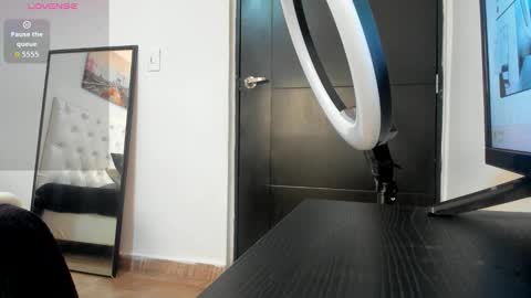 rouse_sexy_hotxx77 online show from September 28, 3:39 pm