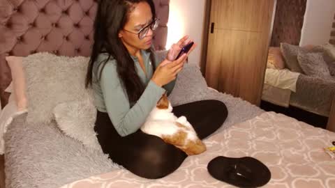 Rouss marie henao  online show from October 12, 9:55 am