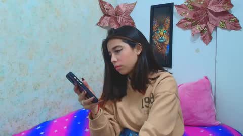 rousse_violet online show from January 9, 8:44 pm