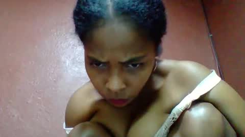 rovaelyah online show from November 9, 7:04 am