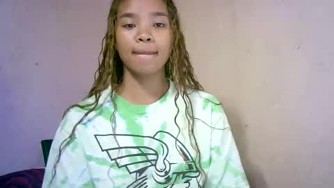 roxanne_98 online show from January 15, 2:45 pm