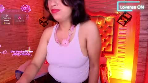 roxanne_han online show from November 29, 11:58 am