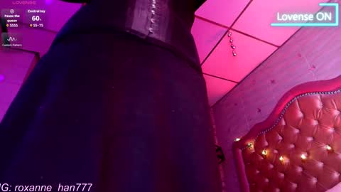 roxanne_han online show from March 9, 12:19 pm