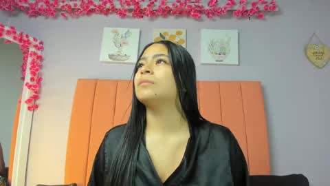Juliana 3 online show from May 21, 12:03 pm