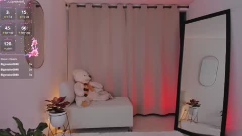  R O X I E  online show from November 10, 3:34 am