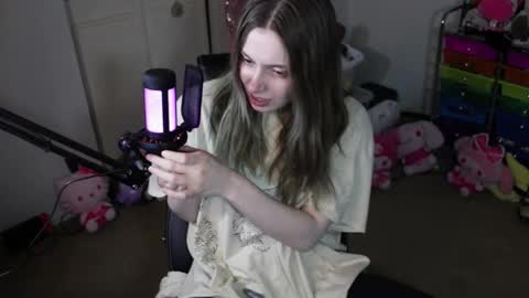 roxie online show from February 10, 1:30 am