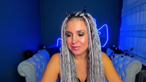 Roxy online show from November 1, 2:27 am