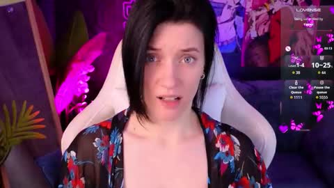 roxy_riot_ online show from October 18, 2:25 am