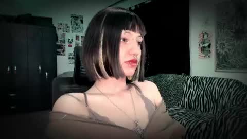Roxy Independient model Help me to reach 50 thumbs up online show from July 28, 1:36 am