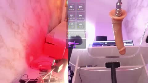 roxylicious_ online show from September 15, 12:57 pm