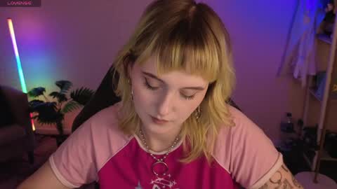 Roziett online show from April 23, 9:28 am