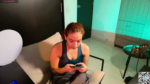 Rubi online show from December 5, 9:39 pm