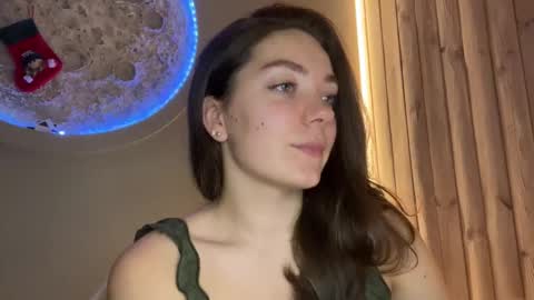 AYSHE online show from February 25, 8:29 pm