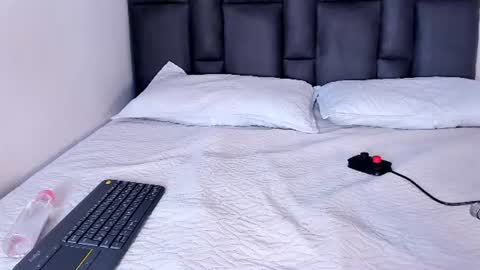 ruby_nights online show from July 19, 12:29 pm
