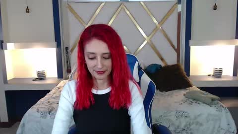 ruby_your_milf online show from February 20, 9:42 pm