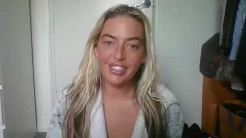 rubyredxxxoxxx online show from December 31, 10:37 am