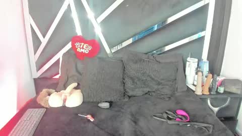rubyxht online show from May 31, 3:07 pm