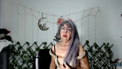 ruth_blue21 online show from February 10, 3:32 pm