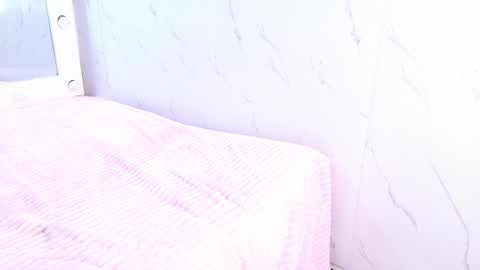 mariana  online show from October 10, 12:59 am