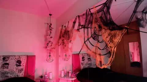 Sabrina  online show from October 22, 11:48 am