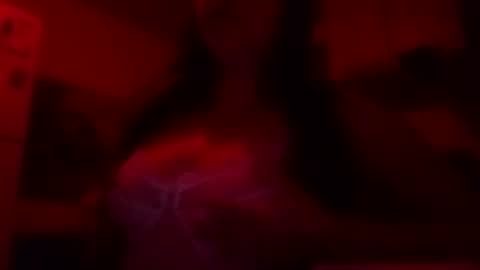 Sabrina Vantress online show from May 4, 8:18 am