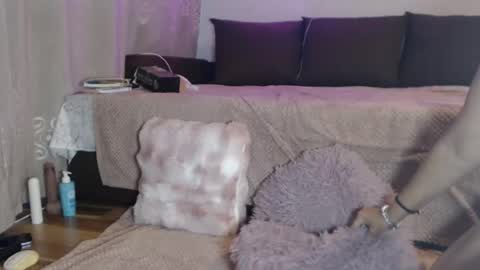 sabrinee__xx_divine online show from June 16, 10:38 am