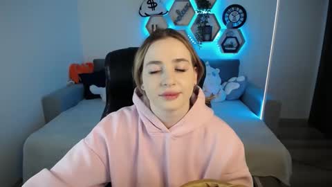 Sabrina Violet online show from February 9, 9:05 am