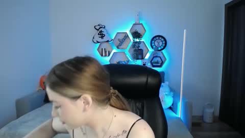 Sabrina Violet online show from March 11, 9:13 am