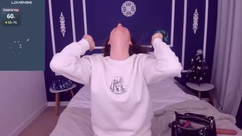 Adel online show from December 2, 1:24 pm