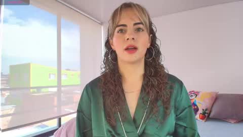 sairy_ online show from March 8, 2:27 pm