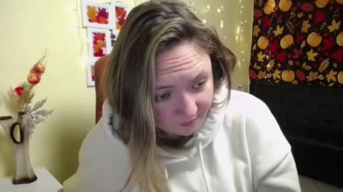 Sally online show from November 20, 7:48 pm