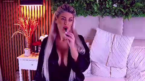SalmaRoze online show from June 11, 3:14 am
