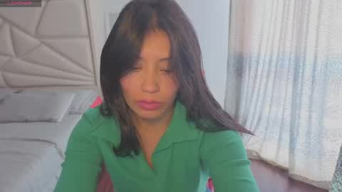 Salome  online show from May 6, 4:33 pm
