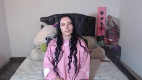 yenny online show from January 9, 3:33 am