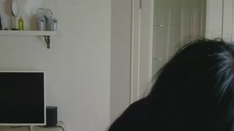 SaltedCaramely online show from July 3, 11:27 am