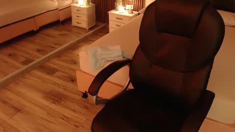 SAM MANSON online show from September 16, 12:46 pm