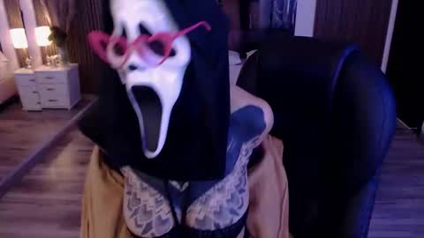 SAM MANSON online show from October 23, 2:12 pm