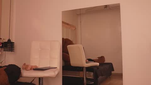 samantavazquez online show from February 5, 12:19 pm