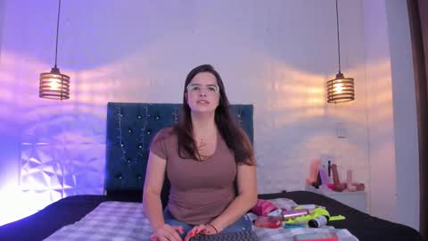 samantha_foxyy online show from March 29, 12:15 pm