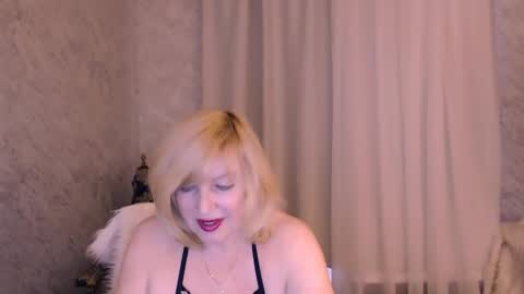 Samantha online show from April 25, 11:46 am