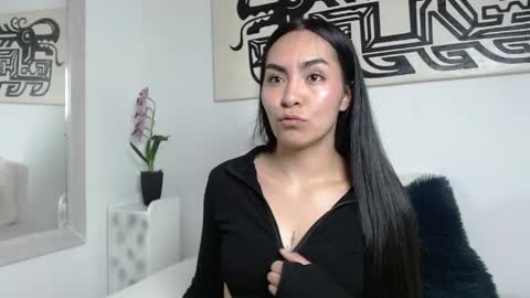 samantha_vaker online show from April 3, 10:52 pm