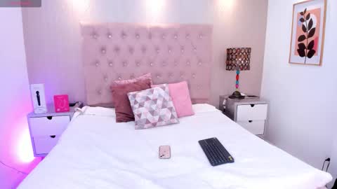 Samantha online show from March 17, 5:22 am