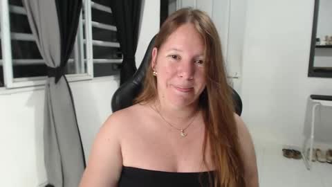 Samantha samy online show from December 1, 3:32 am