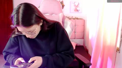 Samantha online show from September 25, 5:01 pm