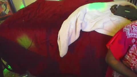 Yaya online show from November 10, 7:47 am