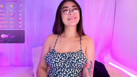 samii evans  online show from January 18, 3:31 am